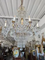Grande Lampadario Impero a Mongolfiera Otto Luci in Cristallo – Prima Metà del Novecento