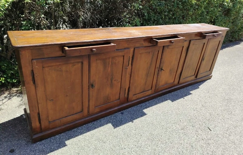 Large 19th-century Tuscan sideboard with 6 doors