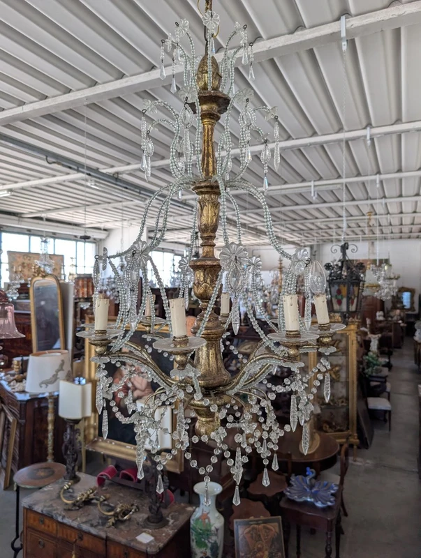 Lampadario Genovese a 8 Luci in Cristallo e Legno Dorato, Inizi XX Secolo
