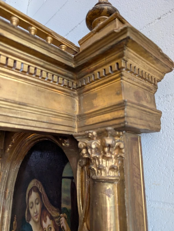 Kiosque architectural en bois doré et sculpté, XIXe siècle