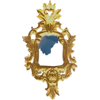Miroir en bois sculpté avec des motifs végétaux, des motifs rocaille et des feuilles d'or. Venise.