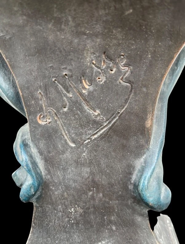 Buste de femme en terre cuite. Signé René Charles Masse (1855-1913).