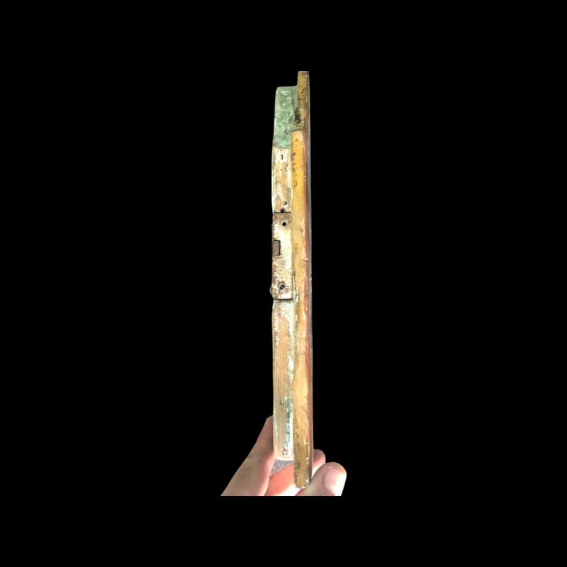 Porte de tabernacle en bois laqué et doré. Gênes.
