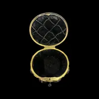 Coffret en bronze gravé, orné de 14 agates serties. Fonderie Susse. Paris