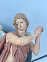 Paire d'anges en bois sculpté et peint, en pied et polychromes. Yeux en verre. Ligurie.
