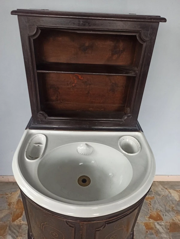 19th-century Italian bathroom vanity