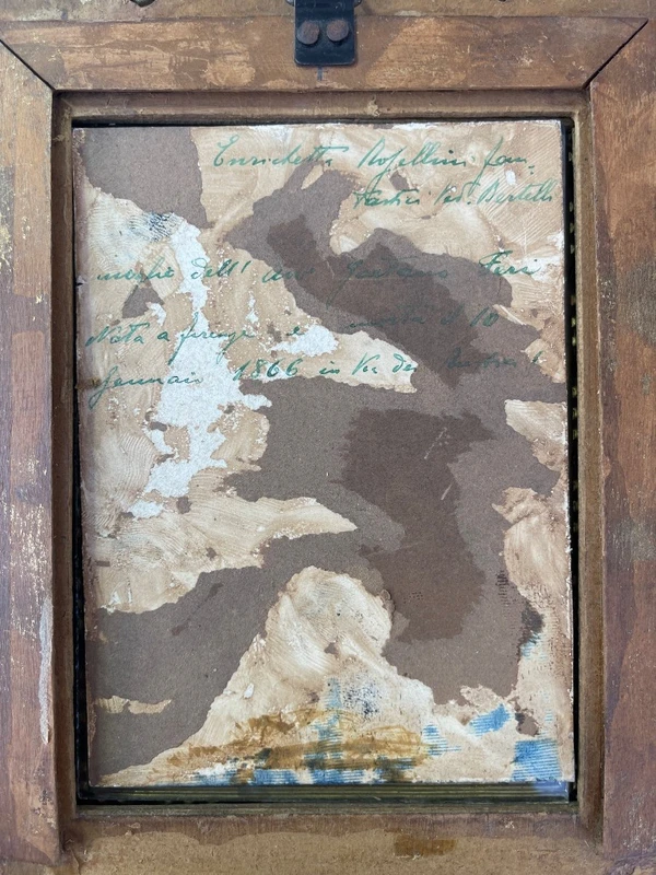Miniature à l'huile sur carton représentant une figure féminine. (M