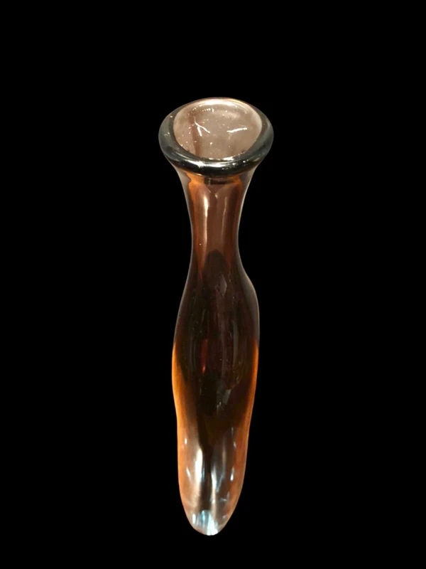 Bouteille « morandienne » en verre épais  submergée. Flavio Poli, Seguso vetri d’arte. Murano.