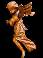 Paire d'anges en pied sculptés dans le bois. Ligurie.