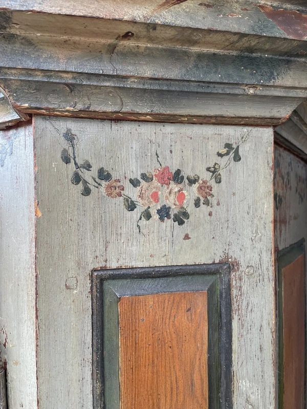 Armoire à deux portes peinte, datée de 1804