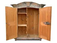 Armoire à deux portes peinte, datée de 1804