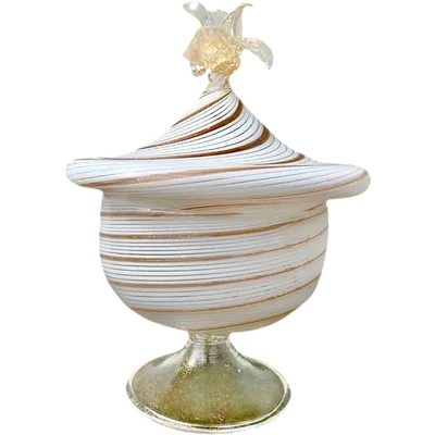 Vase with lid and flower-shaped handle, made of spiral-ribbed blown glass,