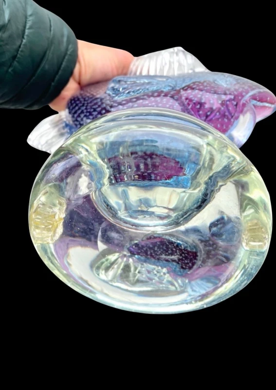 Pair of fish in heavy, bubbling amethyst-colored glass. Flavio Poli