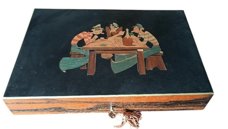 Inlaid wooden game box from the early 1900s