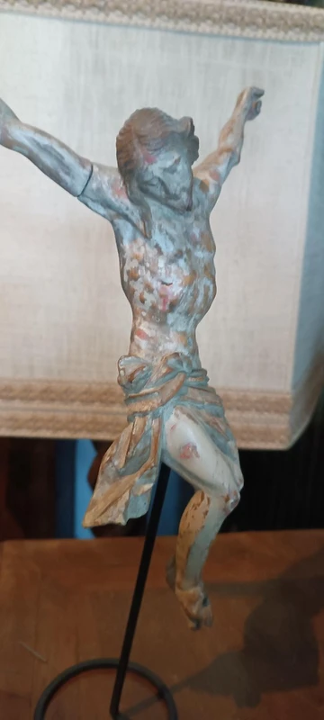 Antico cristo in legno policromo XVII secolo Italia