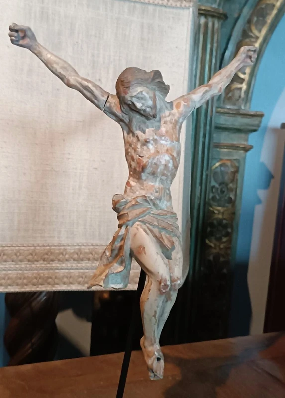 Antico cristo in legno policromo XVII secolo Italia