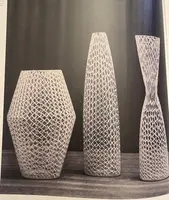 Coppia di bottiglie da profumo a sezione esagonale in vetro zanfirico.Venini,Murano.