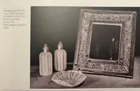 Coppia di bottiglie da profumo a sezione esagonale in vetro zanfirico.Venini,Murano.
