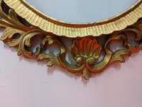 Cornice ovale