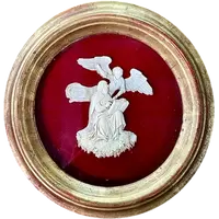 Bas-relief sur une plaque d'ivoire représentant un ange avec Moïse (?).