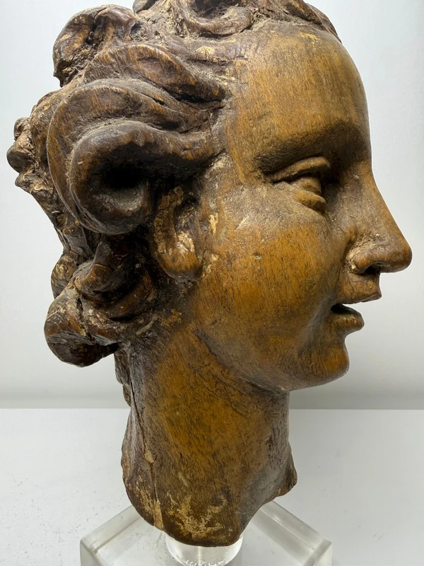 Sculpture en bois représentant une tête d'ange - Gênes (Italie), XVIIe siècle