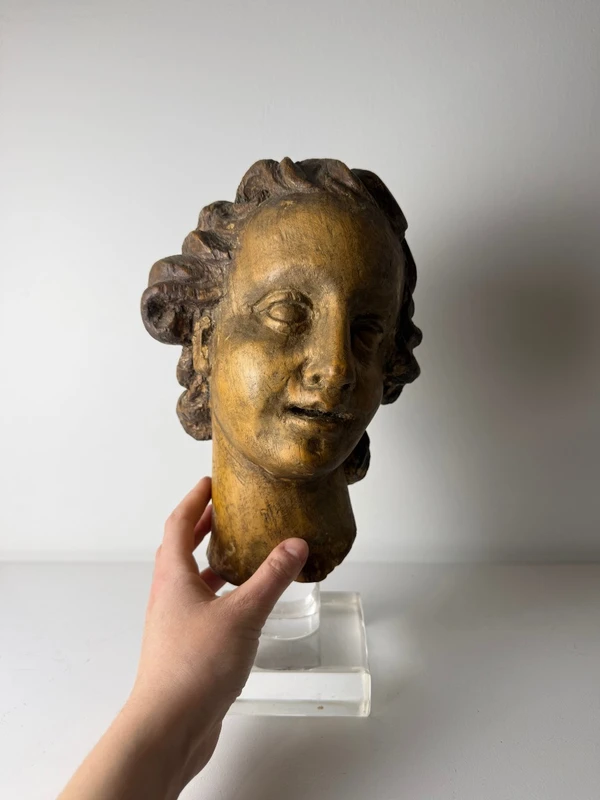 Sculpture en bois représentant une tête d'ange - Gênes (Italie), XVIIe siècle