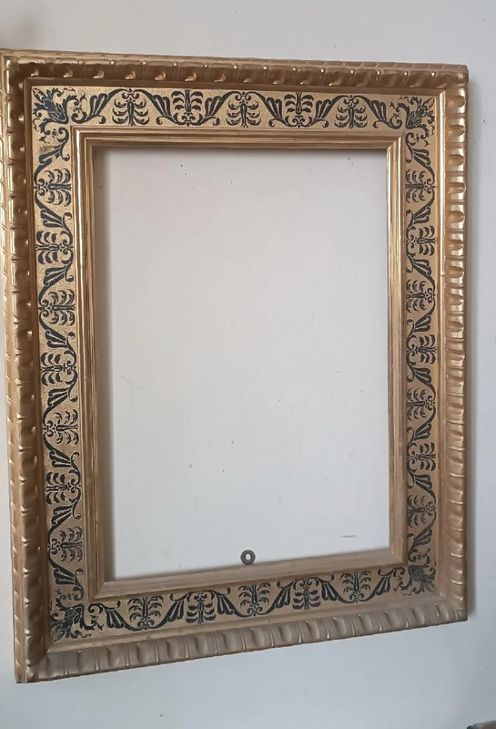 Ancien cadre doré en bois de style Renaissance, 88 x 69,5 cm