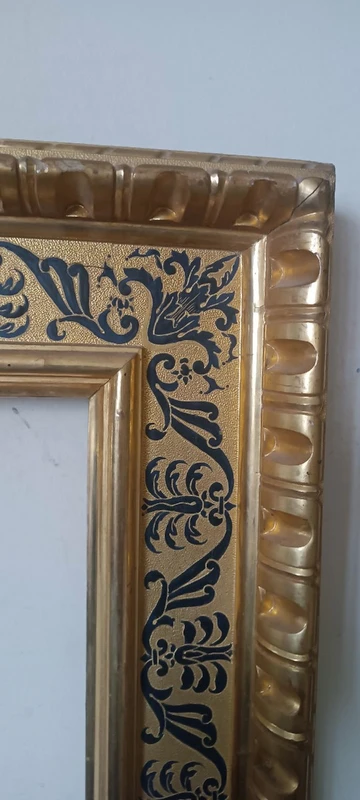 Ancien cadre doré en bois de style Renaissance, 88 x 69,5 cm