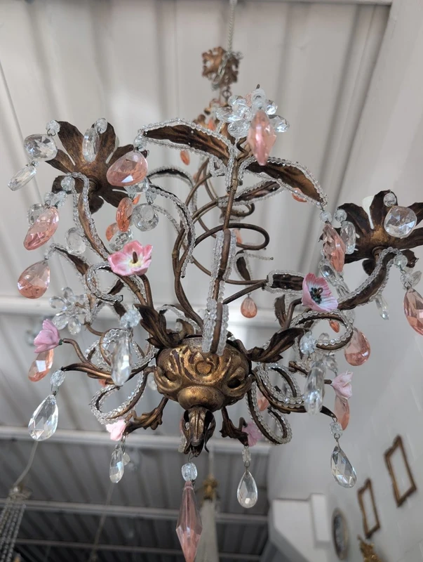 Small 3-Light Chandelier in Gilded Iron, Crystal, and Porcelain – 1950s