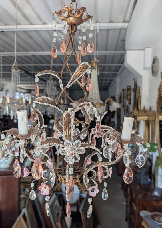 Small 3-Light Chandelier in Gilded Iron, Crystal, and Porcelain – 1950s
