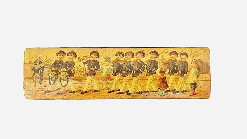 A papier-mâché box depicting a school battalion.