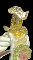 Coppia maschile e femminile - maschere goldoniane in vetro con foglia oro e lattimo.