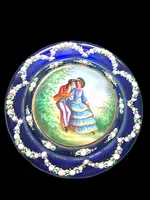 Box made of coated and faceted crystal with enamel decorations featuring floral motifs