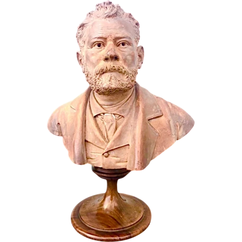 Terracotta bust depicting a young Giosue’ Carducci. Signed: G. Cerrone.