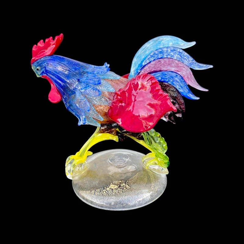 Coq en verre épais multicolore avec incrustation de feuille d'or.