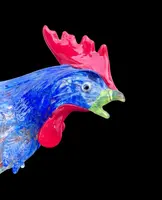 Coq en verre épais multicolore avec incrustation de feuille d'or.
