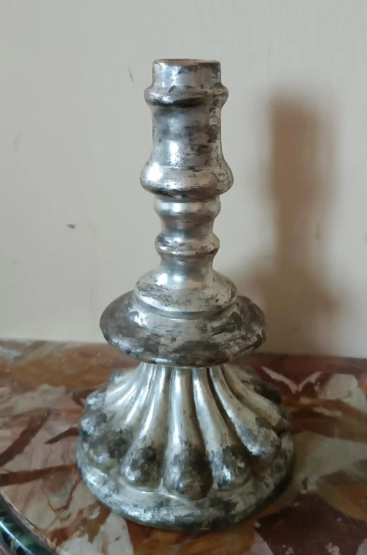 Rara coppia antichi candelieri argentati in terracotta XVII secolo