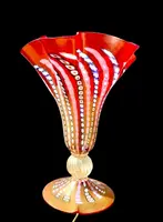 Lampe en verre doublé, avec des incrustations de murrine et de feuille d'or. Marque : La Murrina.