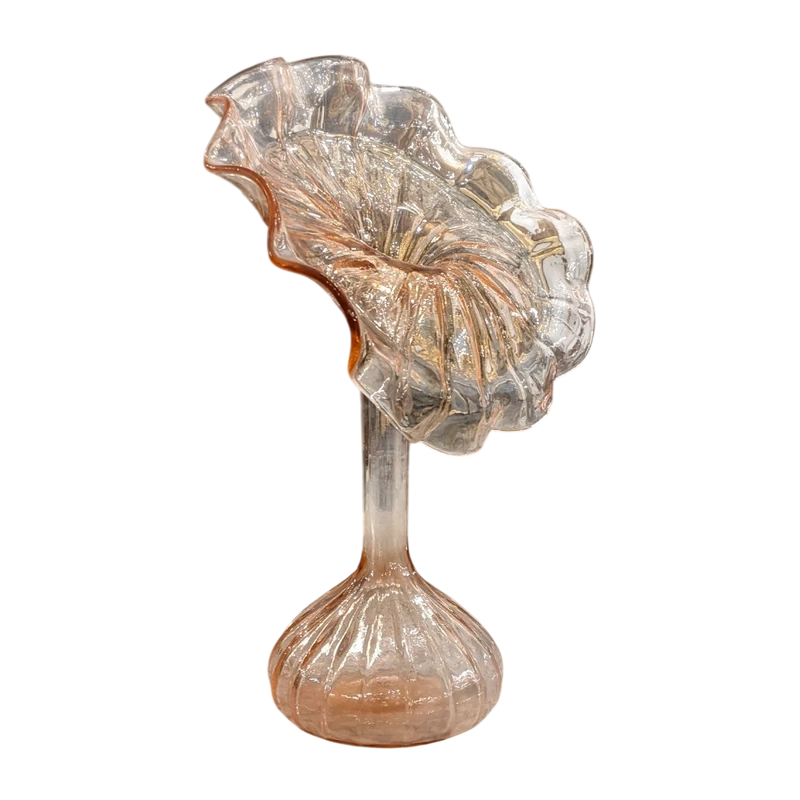 Vaso di forma floreale