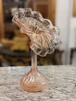 Vaso di forma floreale