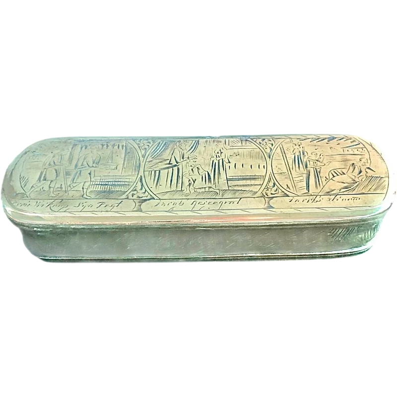 Tabatière en laiton gravée de six vignettes représentant la vie de Jacob.