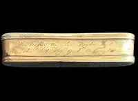 Tabatière en laiton gravée de six vignettes représentant la vie de Jacob.