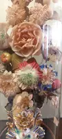Antica Campana in vetro soffiato vaso in ceramica e fiori di stoffa XIX sec.