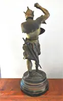 Paire de sculptures en métal - « guerriers » Detrier H.66 cm