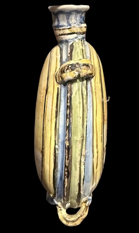 Flacon de pèlerin en majolique représentant saint Antoine de Padoue et la Vierge Marie. Castelli