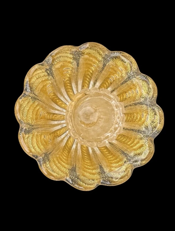 Candeliere in vetro pesante ‘cordonato oro’ con base e coppa baccellata .Barovier & Toso.