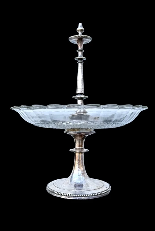 Centerpiece - silver-plated metal fruit bowl with a wide base and molded handle