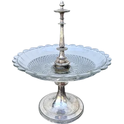 Centerpiece - silver-plated metal fruit bowl with a wide base and molded handle