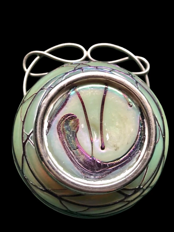 Aquamarine-colored iridescent glass candy jar. König Palms. Bohemia.