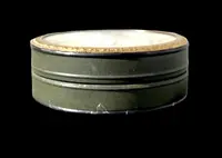 Small tobacco box made of resin and horn